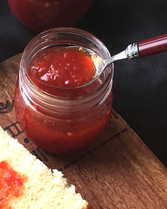 Sweet Spicy and Tangy Red Pepper Jelly 