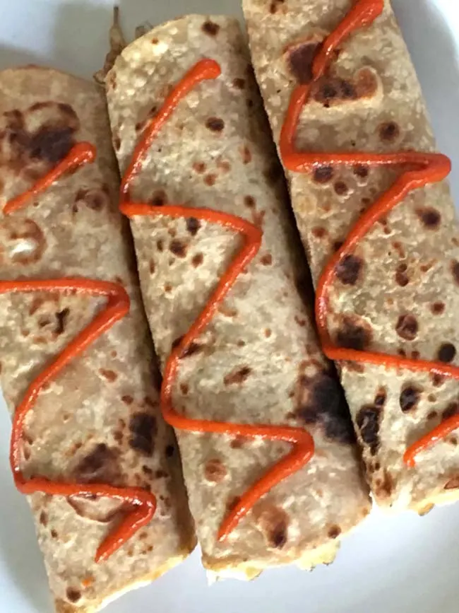 Egg Roti Rolls - Easy breakfast mad e with leftover tortillas or rotis