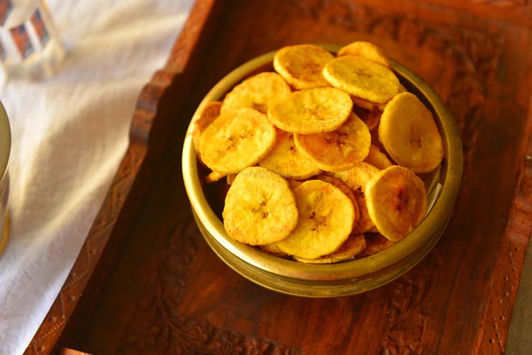 Making Fried Plantain Chips Plantain Chips Food Plantains My Xxx Hot Girl